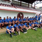 Elenco grená se reapresenta na Javari