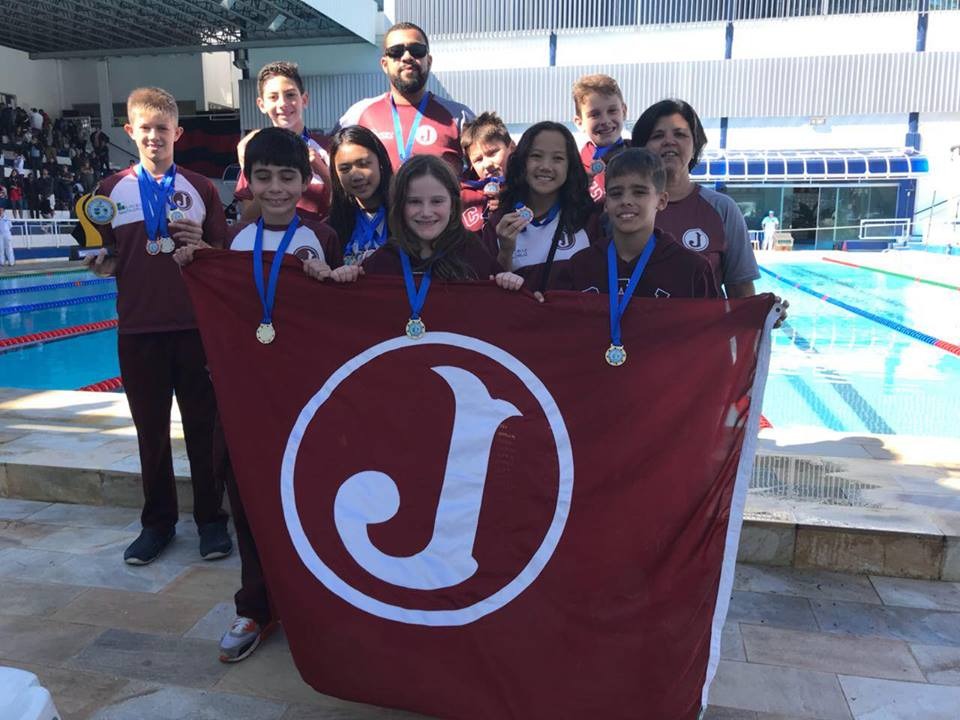 Atletas juventinos conquistam recordes no Campeonato Sudeste de Natação