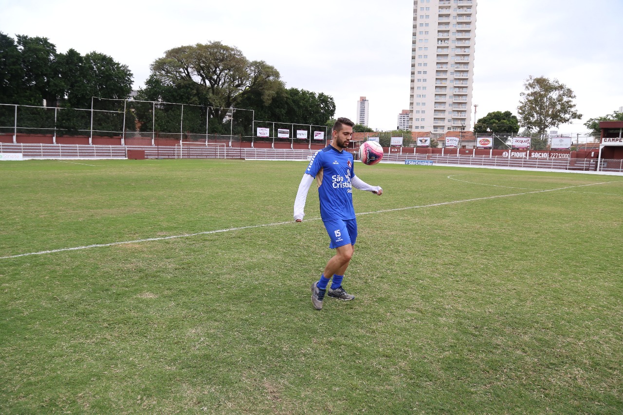 Com passagens pelo Palmeiras, Luca reforça o ataque do Juventus