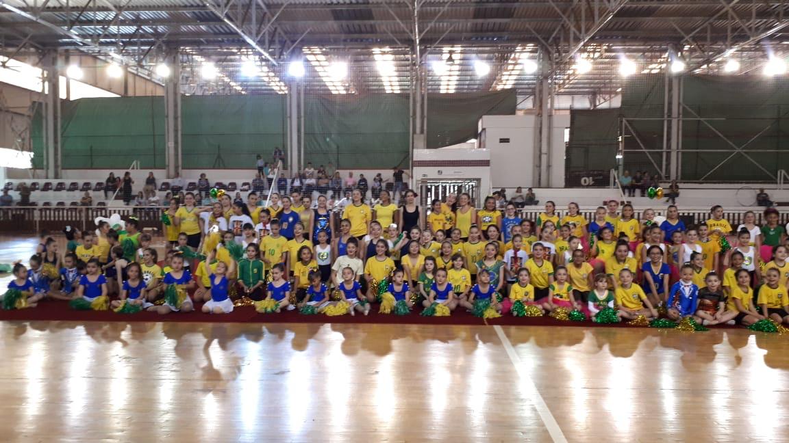 Juventus recebe 400 crianças para competição de ginástica rítmica