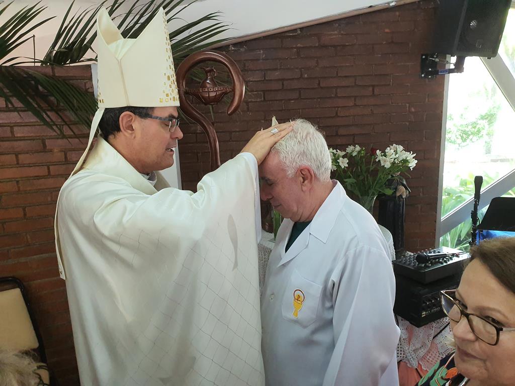 Bispo Auxiliar Dom Luiz Carlos Dias celebra Missa na Capela do Juventus