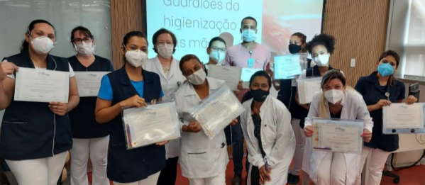 IEP Dona Cica realiza treinamento com equipe de Enfermagem do São Cristóvão Saúde