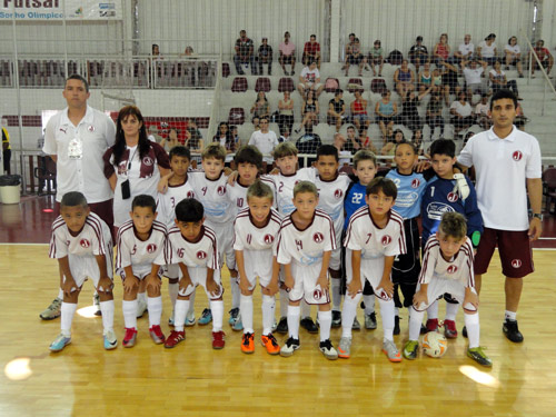 Futsal estreia no Estadual com 04 vitórias e 01 derrota