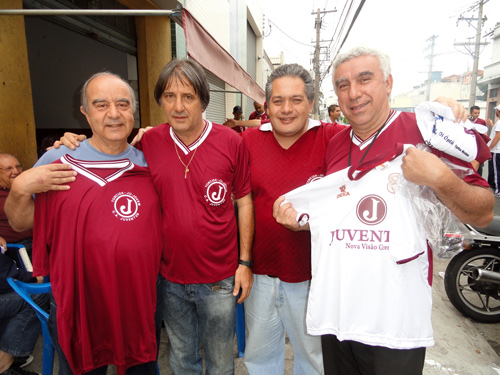 Ju – Jovem comemora 30 anos de fundação com churrasco
