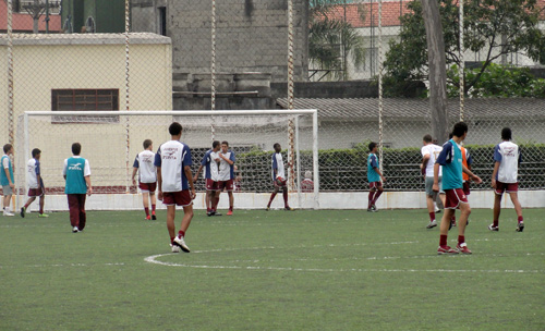 Categoria Sub 18 estreia na Copa Ouro 2011
