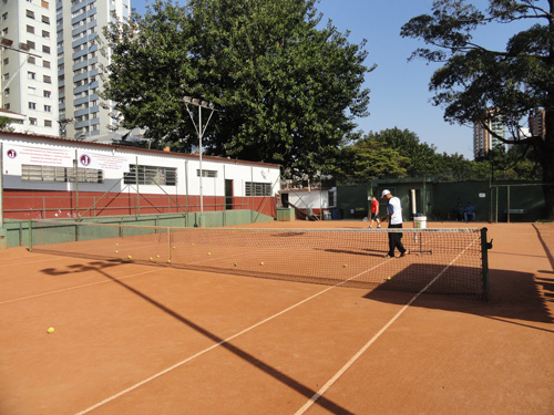 Tenistas da 24 MC disputam semifinal do Interclubes