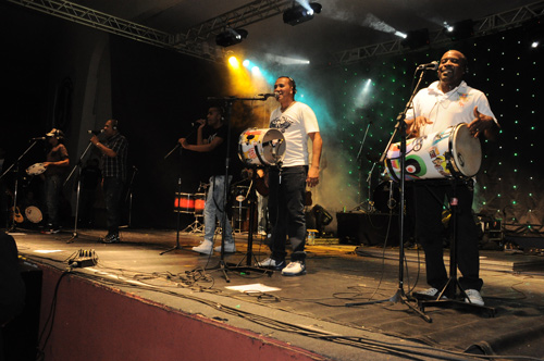 Cerveja Frios e Samba agita noite juventina