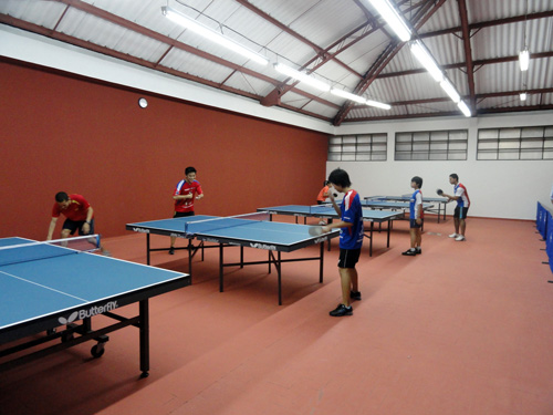 Clube Grená promove aula gratuita de Tênis de Mesa