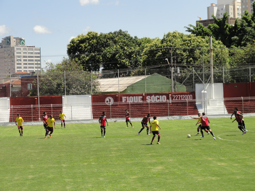 Time grená encara mais um jogo-treino