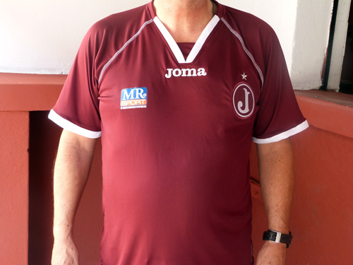 Juventus apresenta nova camisa da Joma