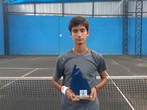 Atleta grená conquista Título na 5M1