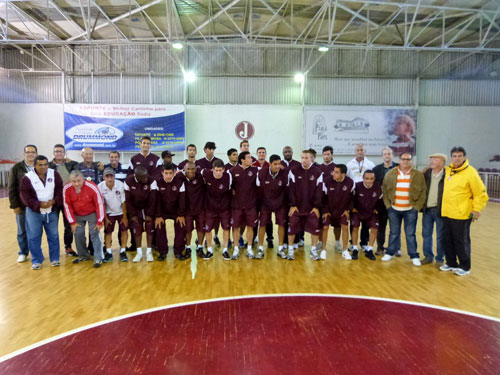 Jogadores visitam à Sede Social