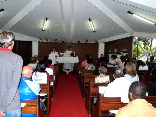 Clube promove Missa do Dia das Mães