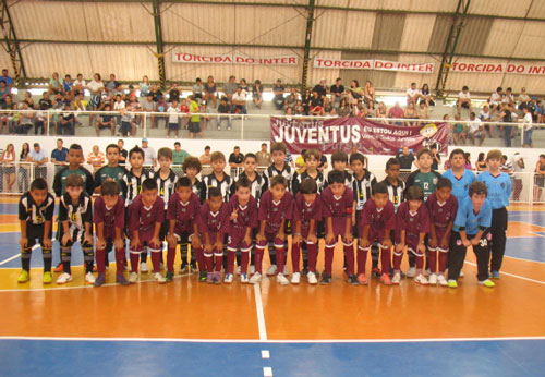 Juventus obtém 02 vitórias e 03 derrotas diante do Santos no Estadual de Futsal
