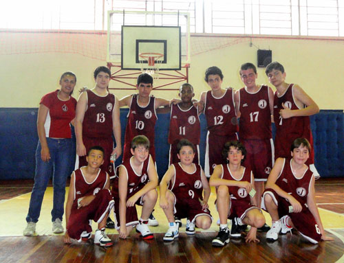 Sub 14 de Basquete disputa o Circuito Esportivo Clube Escola