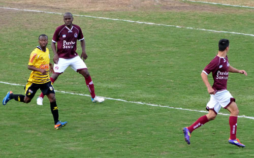 Time grená perde para a equipe do ABC