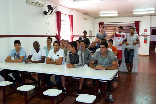Equipe Profissional volta às atividades