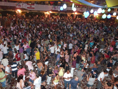 Começa o Carnaval das Confederações 2013