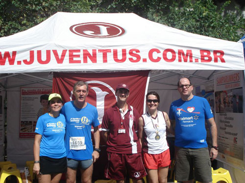 Equipe de corrida volta às atividades na abertura da Corpore