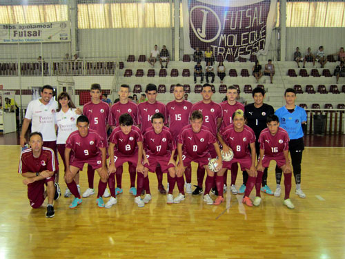 Moleque vence 03 partidas, empata 01 e perde outra no Metropolitano de Futsal
