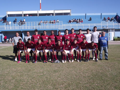 Sub 15 e Sub 17 vencem no Paulista