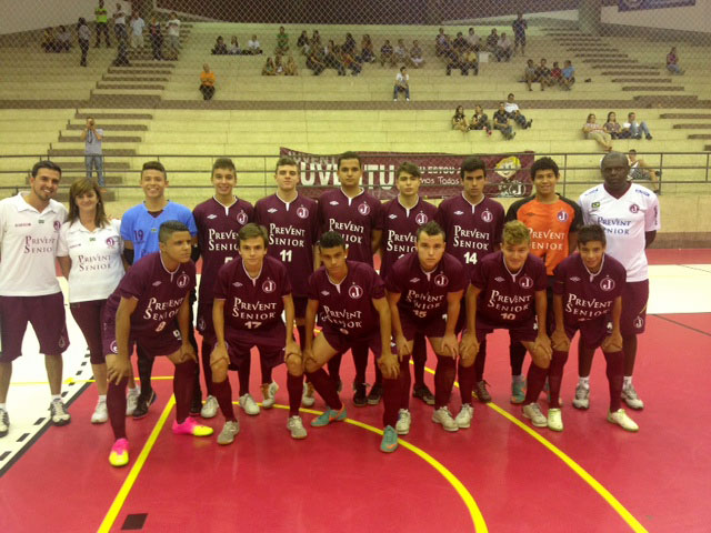 Futsal soma 03 vitórias e 02 derrotas na 8ª rodada do Metropolitano