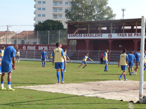 Juventus defende a liderança diante do Santo André