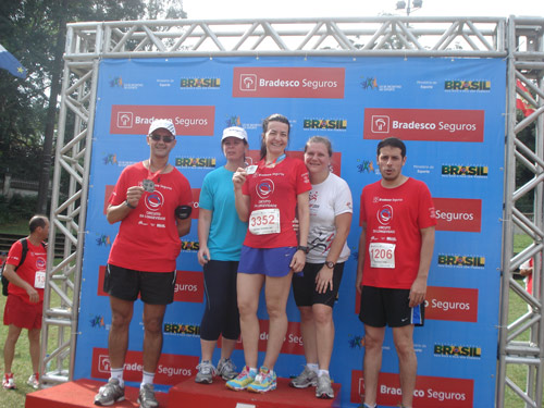 Equipe grená participa da Corrida da Longevidade