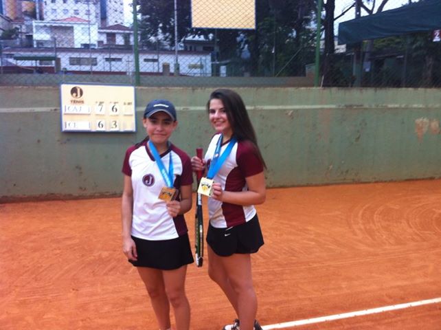 Tenistas grenás consagram-se campeãs do Interclubes PFi