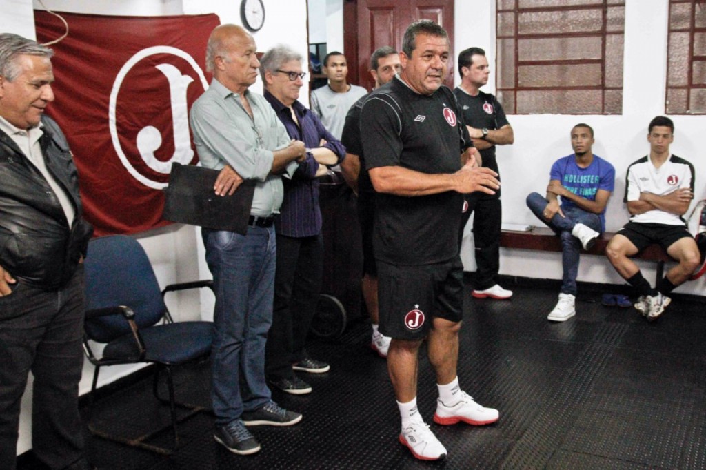 Apresentação do Elenco Grená – 25/11/13
