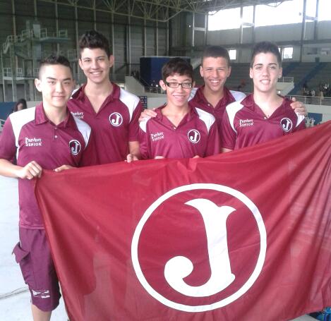 Atletas grenás participam do Brasileiro Juvenil