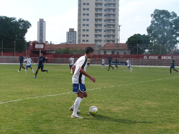 Elenco Juventino perde amistoso contra a equipe do São Caetano