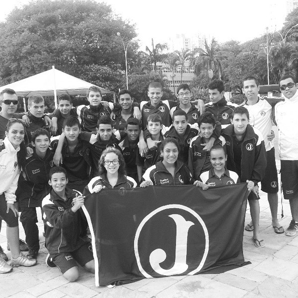 Nadadores juventinos obtêm ótimos resultados na Seletiva do Kim Mollo