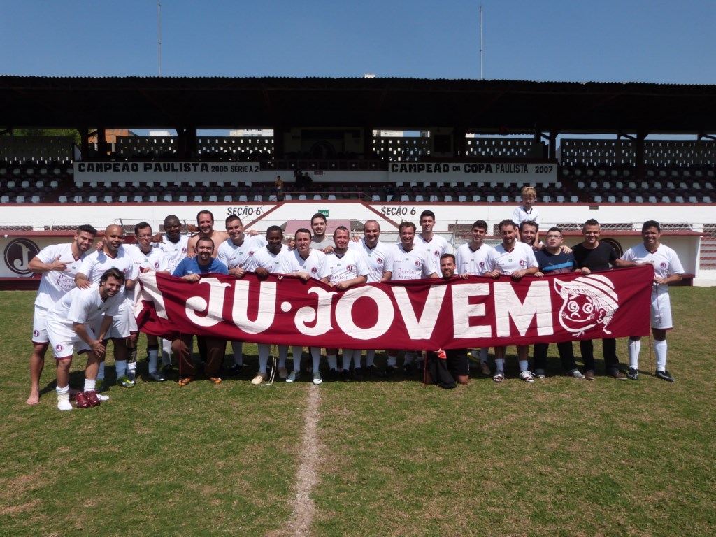 Juventus Master vence Ju-Jovem em jogo comemorativo