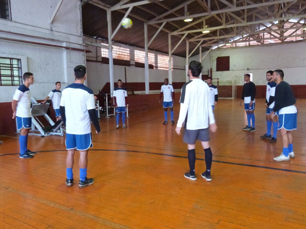 Juventus busca a primeira vitória em casa