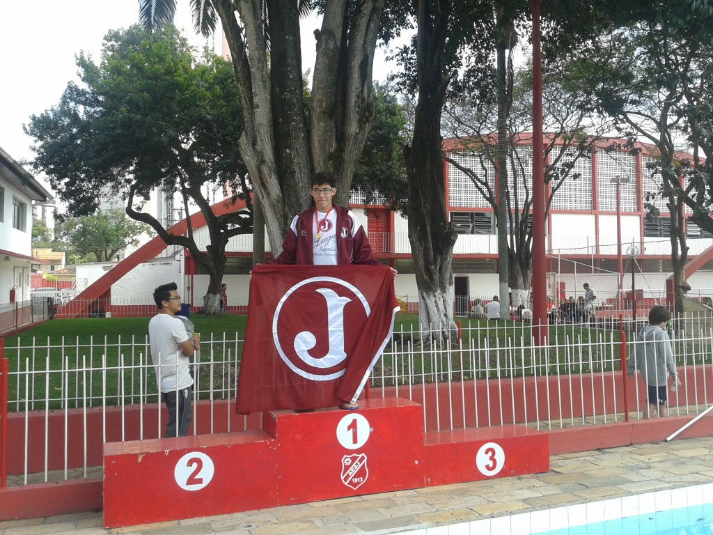 Atletas da Natação se destacam no Torneio Regional