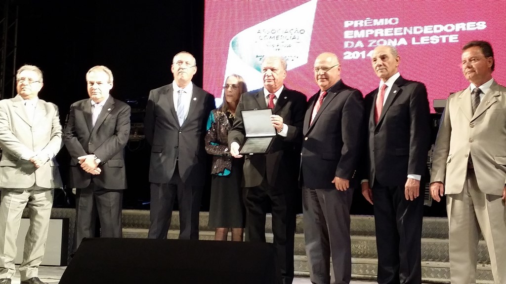 Rodolfo Cetertick recebe homenagem da ACSP