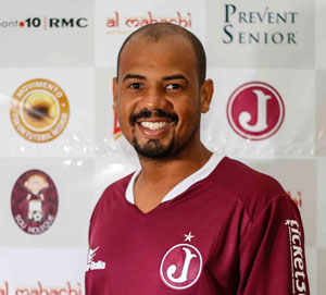 Departamento Profissional de Futebol anuncia a contratação de Gil