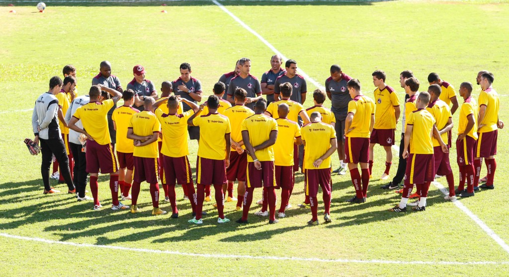 Lucas Pavone, Diego Borges e Diogo Pereira podem ser as novidades para o confronto contra Osasco