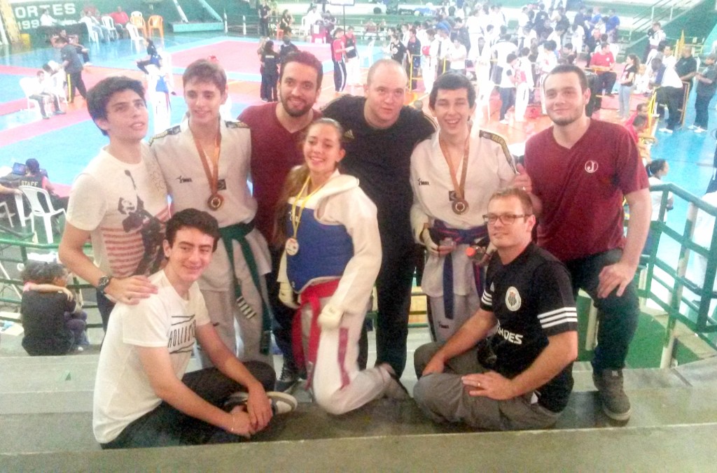 Juventus conquista 05 medalhas de Ouro, 03 de Prata e 04 de Bronze no Paulista de Taekwondo