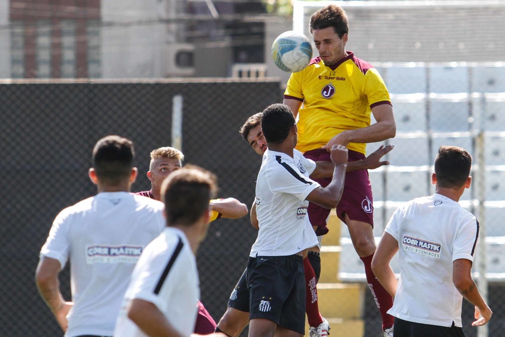 Juventus empata com Santos em jogo-treino