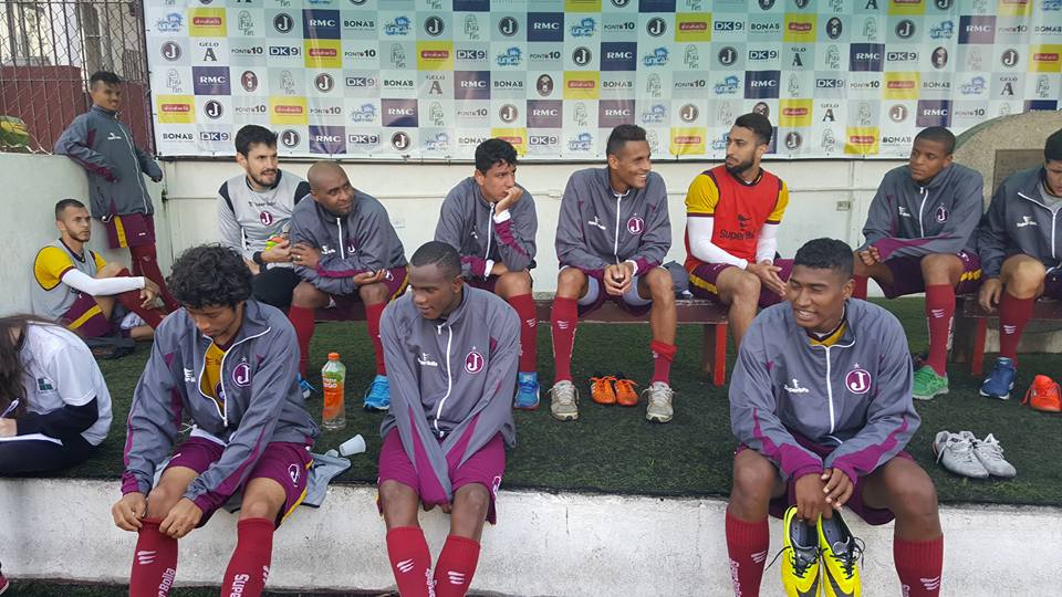 Moleque enfrenta o Flamengo de Guarulhos em jogo-treino