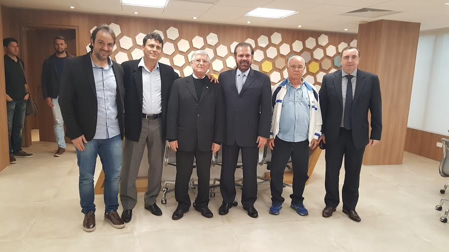 Domingos Sanches se encontra com o presidente Reinaldo Carneiro Bastos da F.P.F.