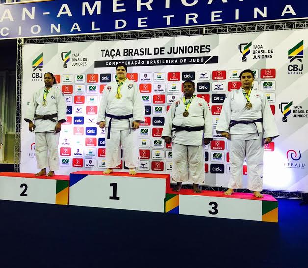 Victória Archina é campeã da Taça Brasil de Juniores