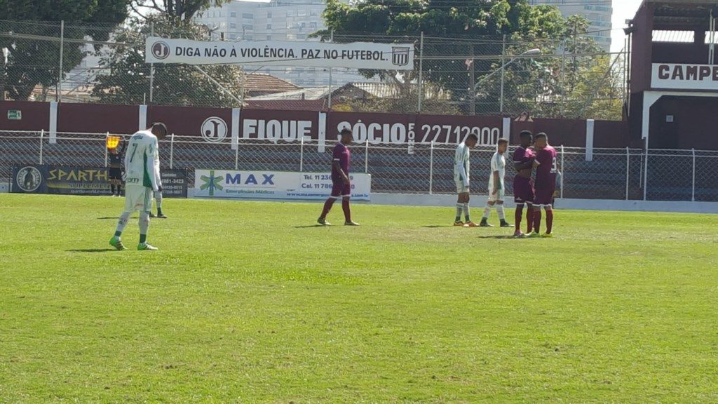 Moleque bate Palmeiras no Sub 17