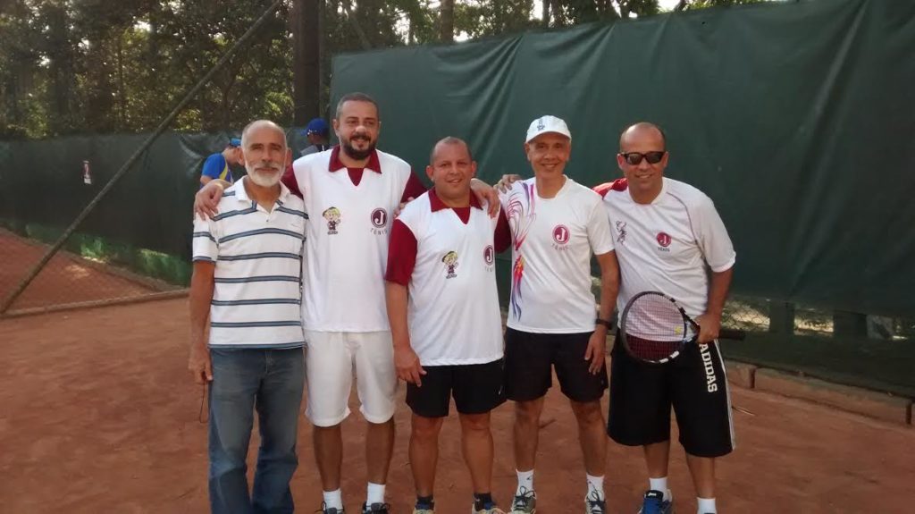 Juventus se classifica para as Quartas de Final da 4ª Classe Masculina de Tênis
