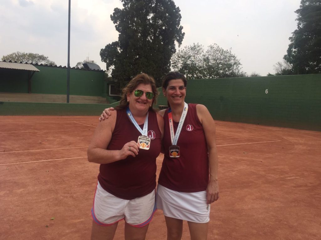 Equipe Feminina é Vice-Campeã da Categoria 2F2 do Interclubes de Tênis