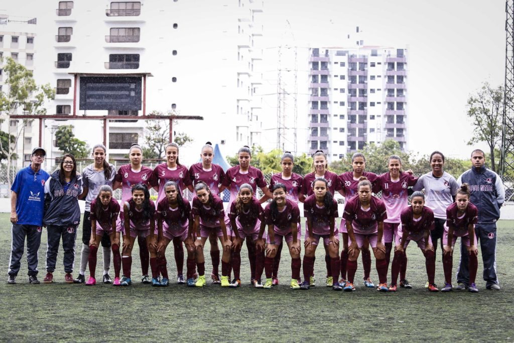 Equipe Grená bate São José/Atleta Cidadão na Copa Juventus de Futebol