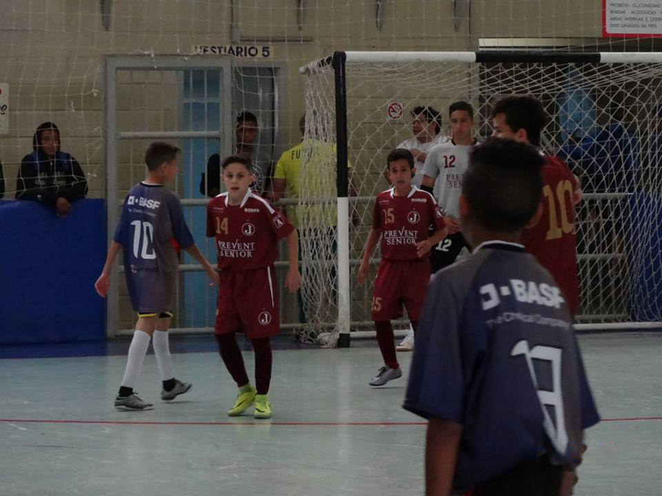 Sub 12 e Sub 14 se classificam para as Quartas de Final do Estadual de Futsal