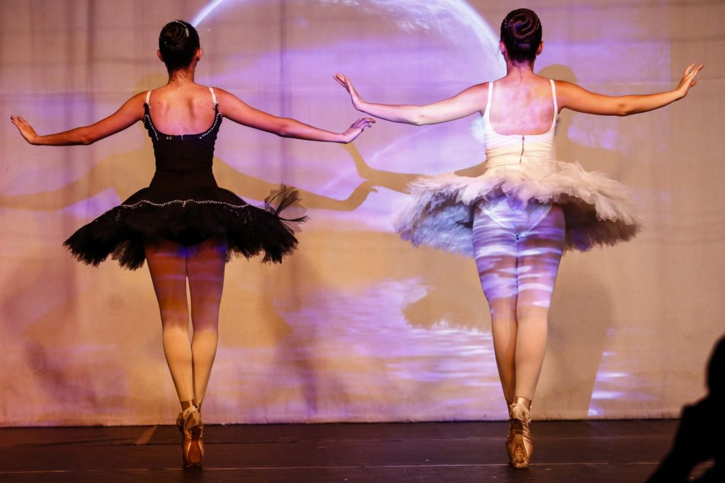 Juventus apresenta Ballet e Jazz – “Dance”